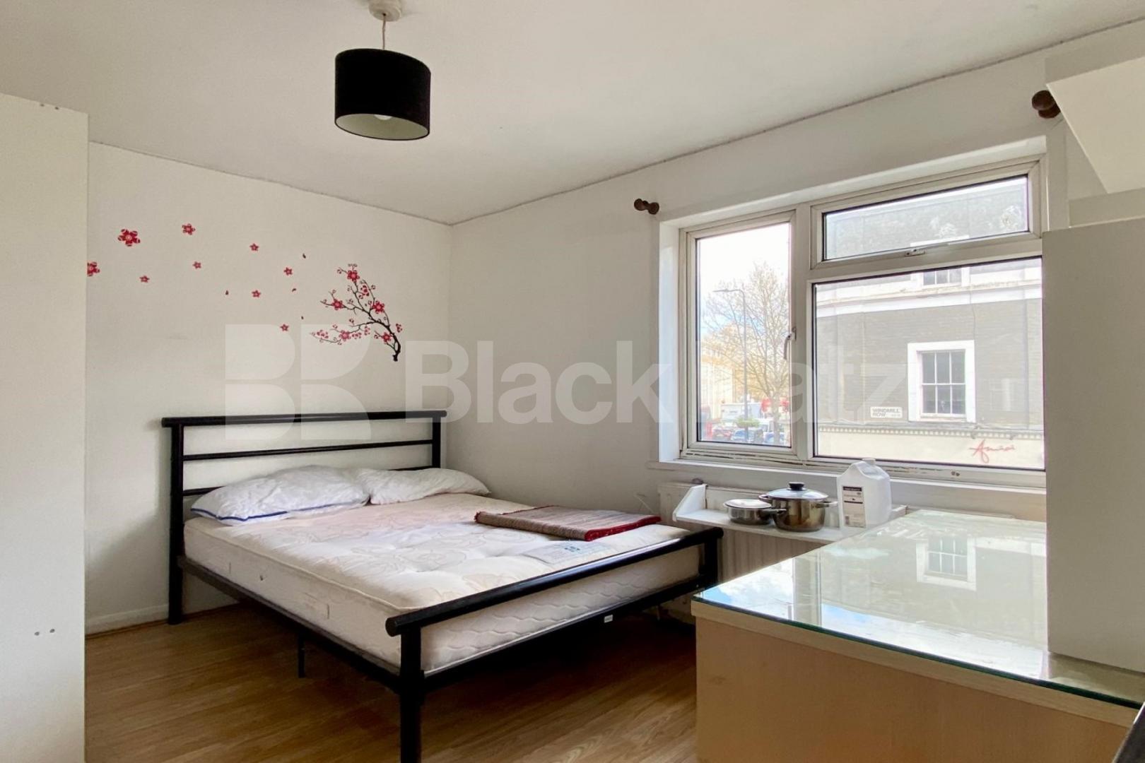 Superbly located Kennington Lane, Kennington